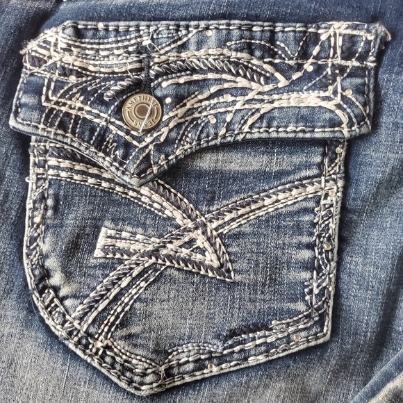 Amethyst Junior-Plus Flare Jeans - Picture 10 of 15